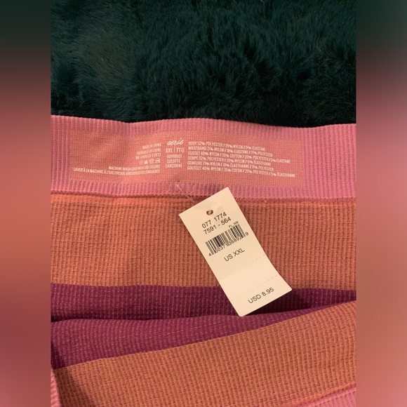 NWT AERIE SEAMLESS STRIPED BREIFS - Picture 2 of 3